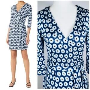 Women's Diane von Furstenberg Blue Floral Wrap Silk Knit Dress Size 2